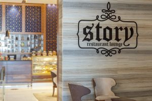 Photographe hotel, photographe hotellerie : chambre, suite, accueil, restauration, piscine, spa, portrait...