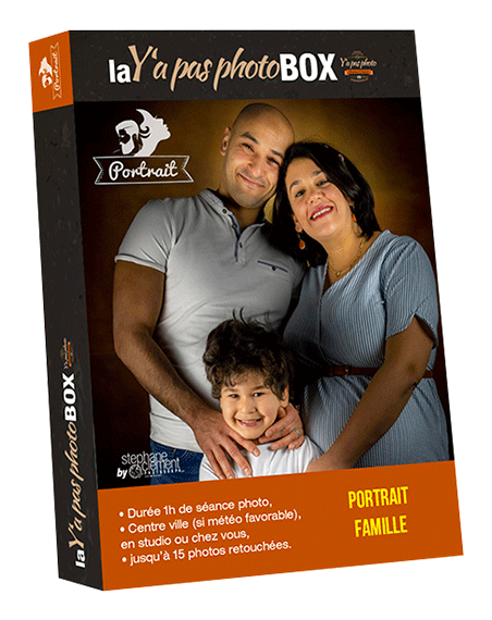 Photographe professionnel famille à Rennes. La YaPasPhoto box avec Stéphane Clément photographe en Bretagne.