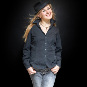 Photographe portrait femme à Rennes. Studio Stéphane Clément YaPasPhoto, photographe professionnel portraitiste à Rennes.