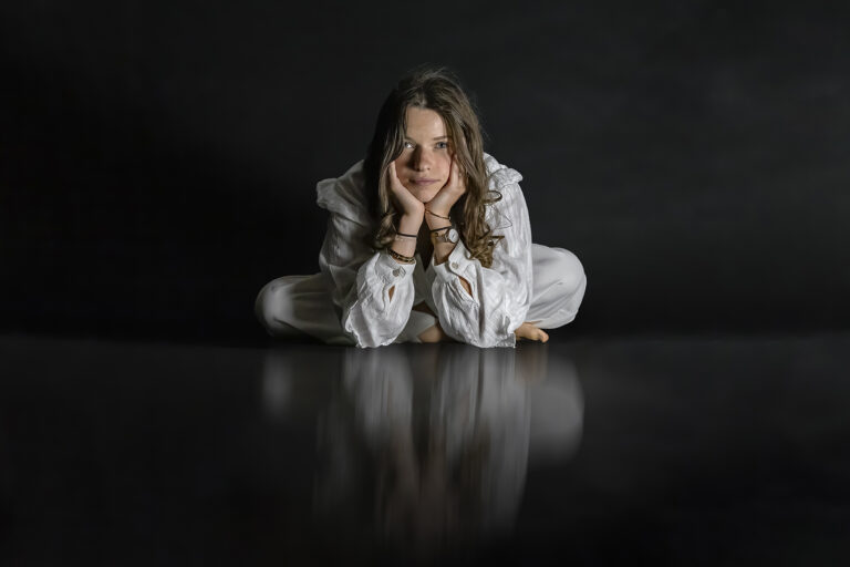 Photographe portrait solo à Rennes, pour homme ou femme. Studio Stéphane Clément YaPasPhoto, photographe professionnel portraitiste à Rennes. peur de la caméra