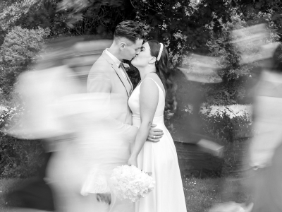 Photographe mariage à Rennes. Stéphane Clément YaPasPhoto, photographe professionnel de Mariage en Bretagne. Photographie à la mairie, à l'église, photo de groupe et de sous-groupe, photo de l'engagement, des anneaux, du vin d'honneur, photographie du couple officiel, photos du repas, de l'animation jusqu'à l'ouverture du bal. stephaneclementphotograph.com - 06 15 36 58 96 - stephaneclementphotograph@gmail.com