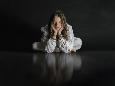 Photographe portrait solo à Rennes, pour homme ou femme. Studio Stéphane Clément YaPasPhoto, photographe professionnel portraitiste à Rennes. peur de la caméra