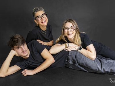 Photographe Portrait Rennes Stéphane Clément YaPasPhoto - Studio, extérieur lumière natuelle - Rennes, Nantes, Vannes, Saint-Malo - Bretagne, Paris, international - reportage entreprise, studio photo, culinaire, immobilier, intérieur, particulier, portait, équipe, mariage, evjf, nu, boudoir, sexy, famille, bébé, grossesse, couple, photojournalisme, artistique